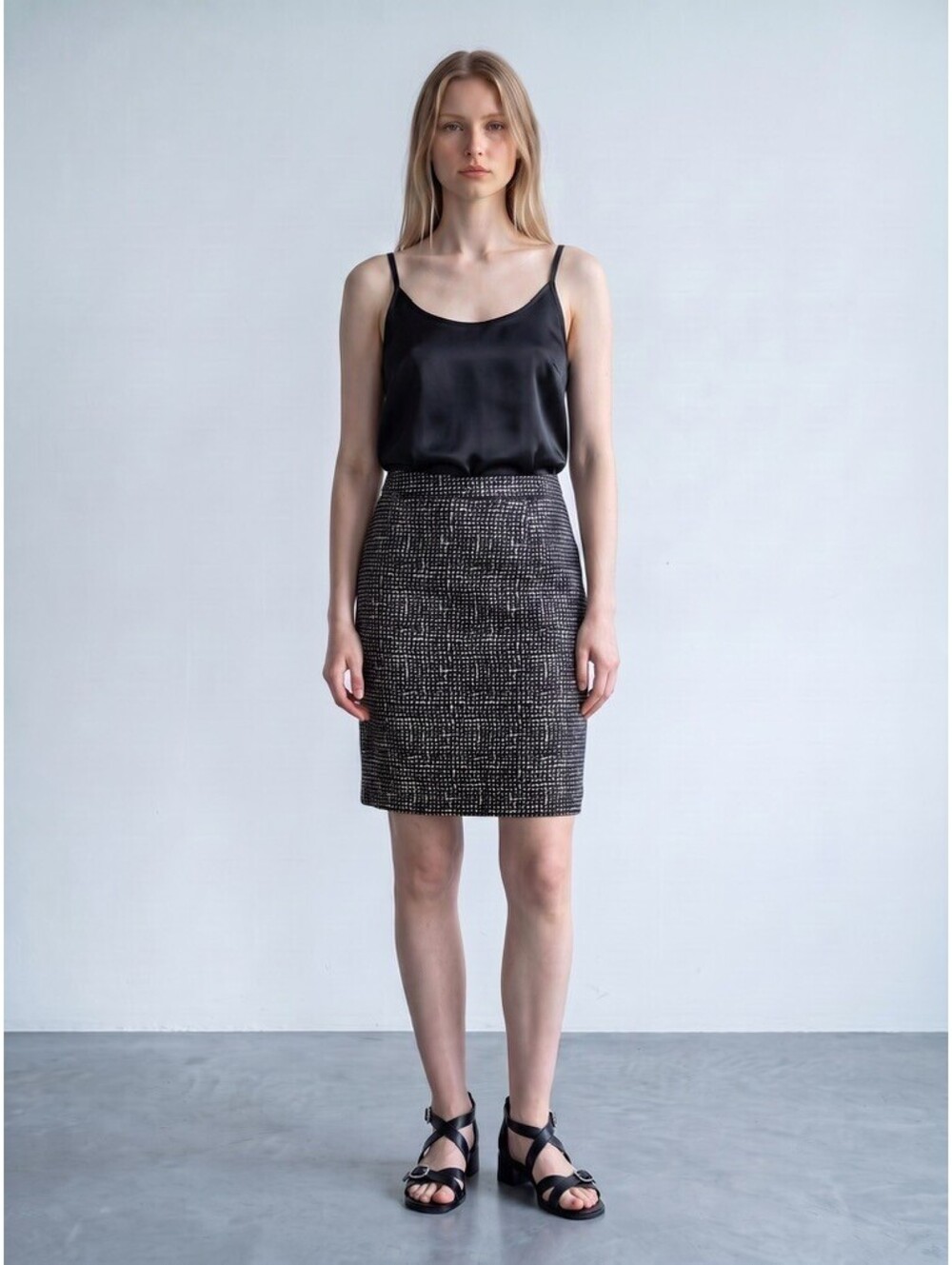 Tory Burch NWOT Cotton/Wool/Silk Mini Skirt-Size 4-Black & Cream